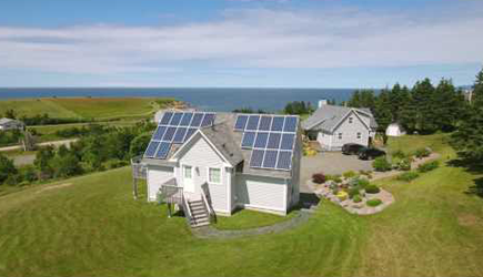 LISTEN HOW it is now even easier to generate solar energy in private households.